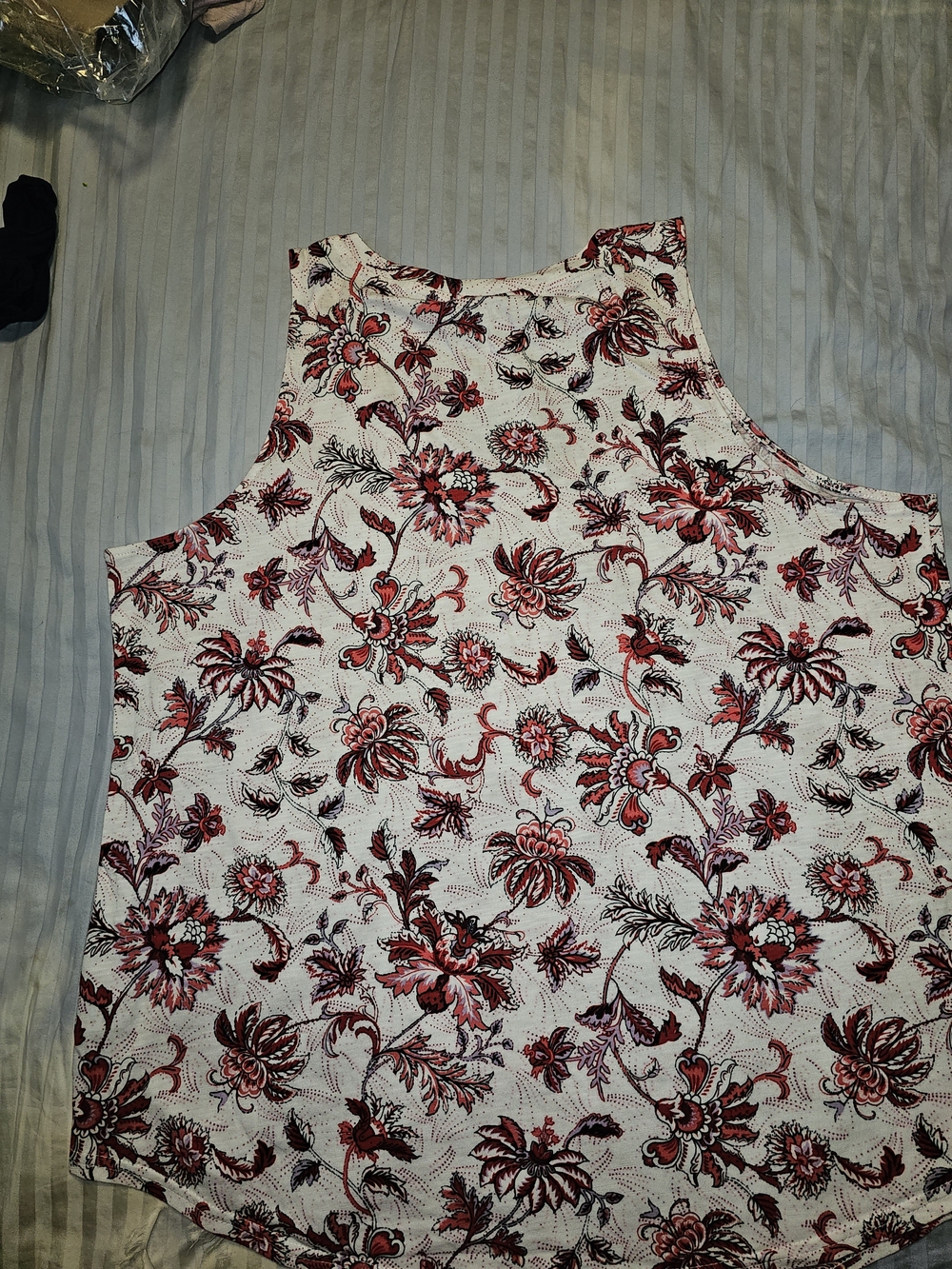 Floral Sleeveless Tank Top in White with Red Black Print
